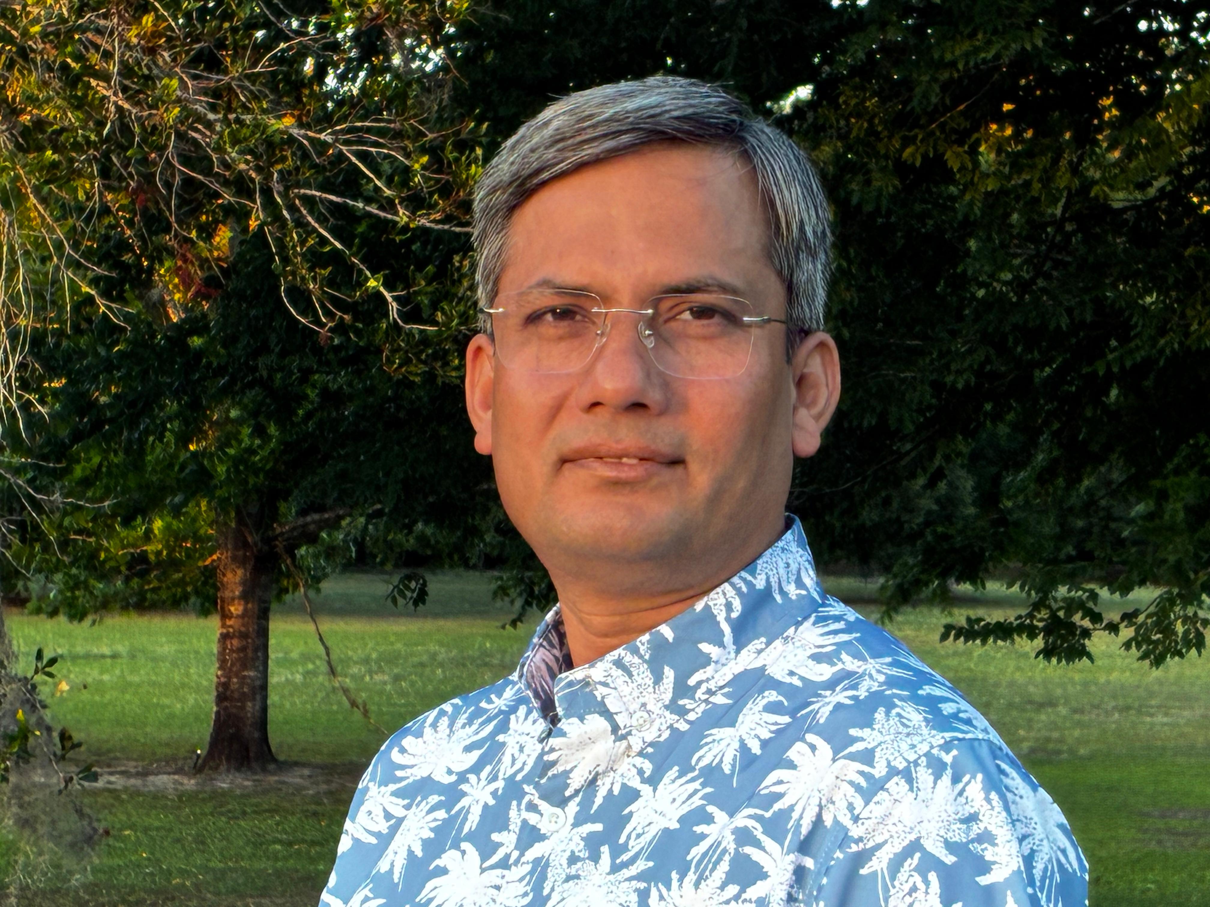 SNPlex Genomics founder working in genomics research